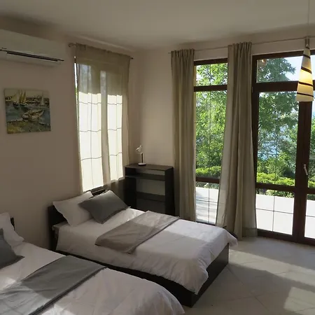 Apartment Paradise View